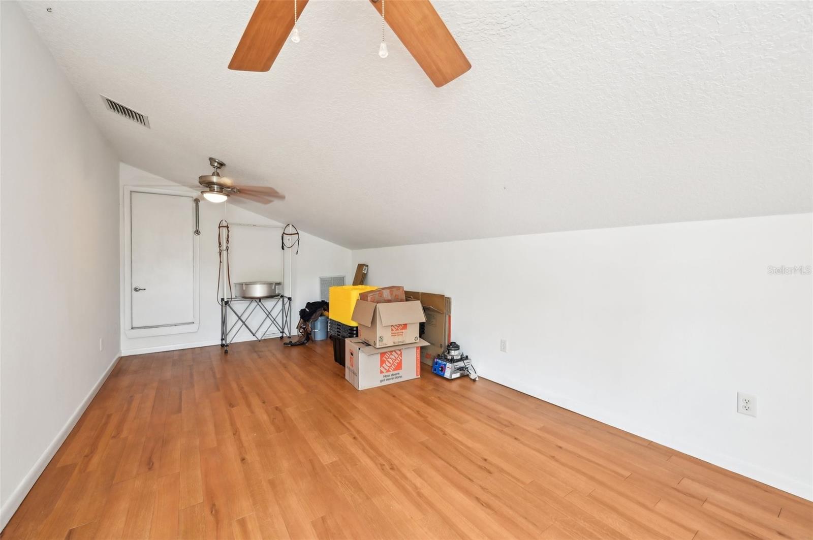 Image 28 of 59 For 21019 Lonesome Acre Road