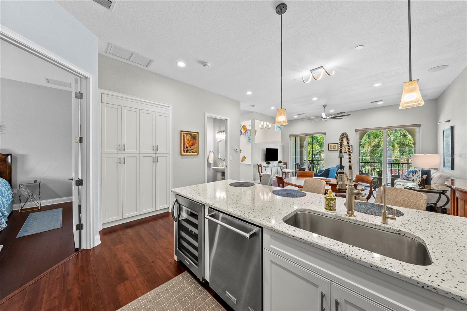 Image 19 of 60 For 431 Nokomis Avenue S 314