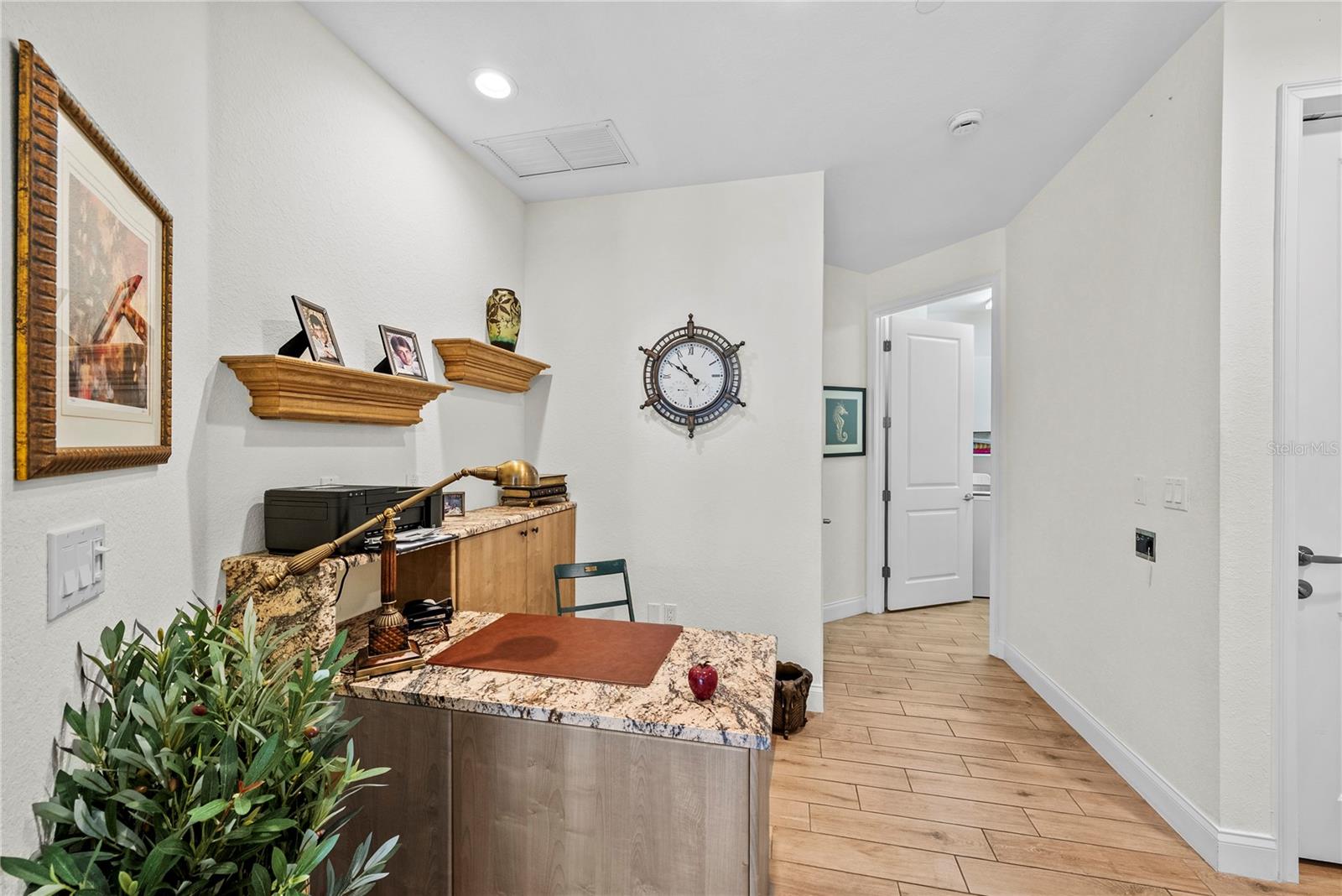 Image 29 of 60 For 431 Nokomis Avenue S 314