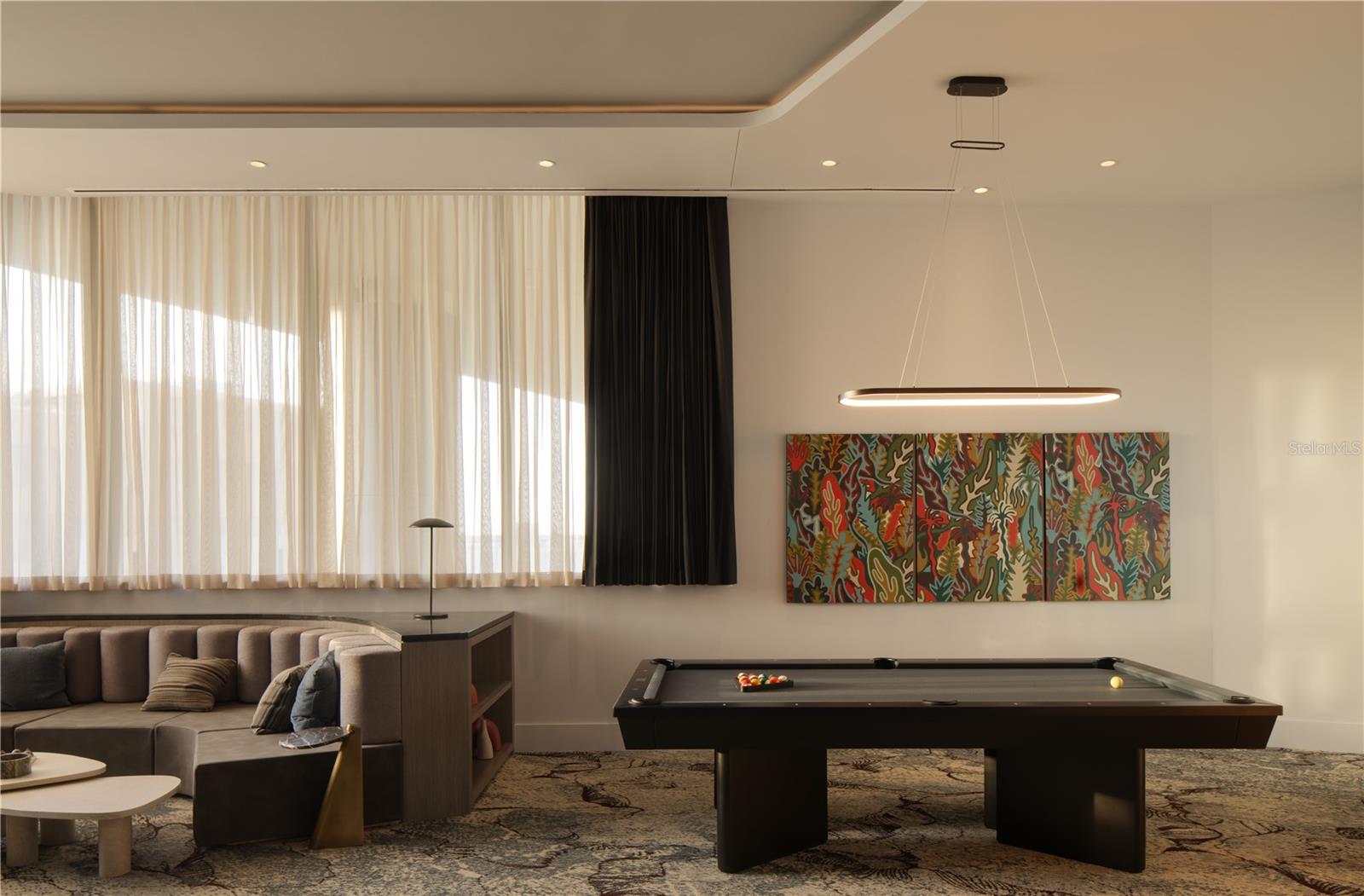 Listing photo id 14 for 275 1st Avenue S 3504