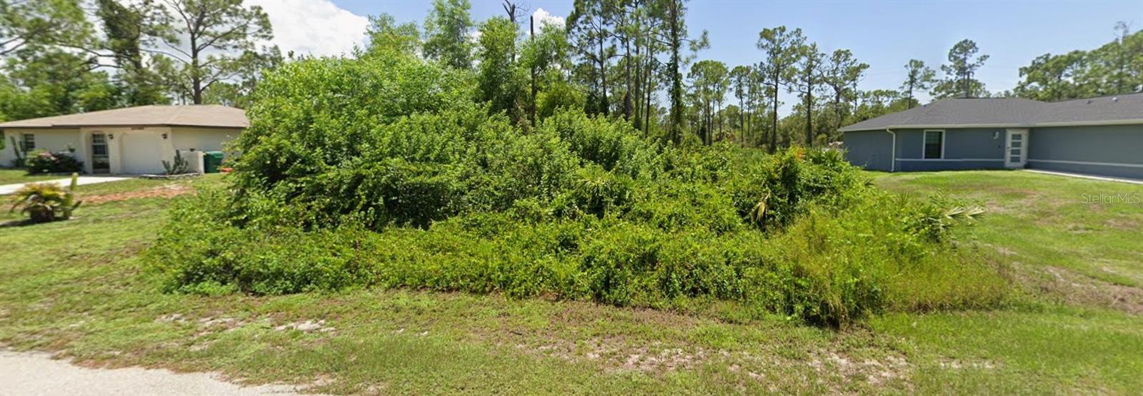 Image 2 of 4 For 27077 Twin Lakes Drive