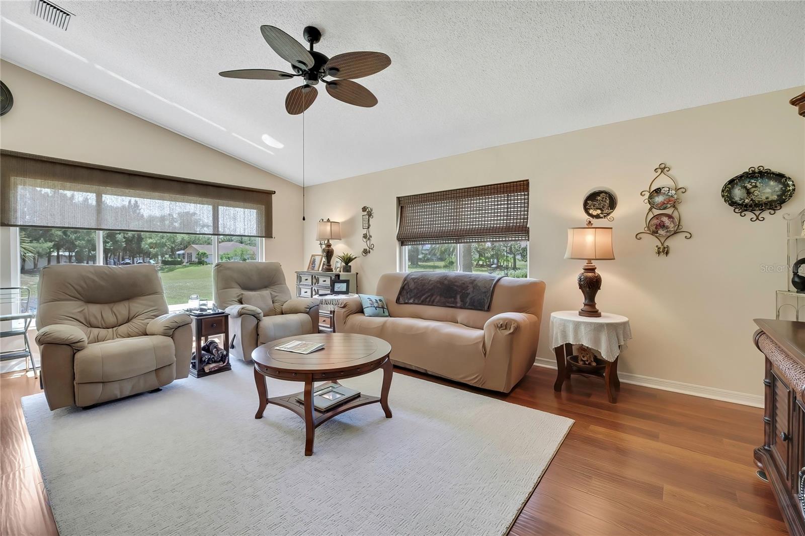 Image 16 of 47 For 8224 Sugarbush Drive