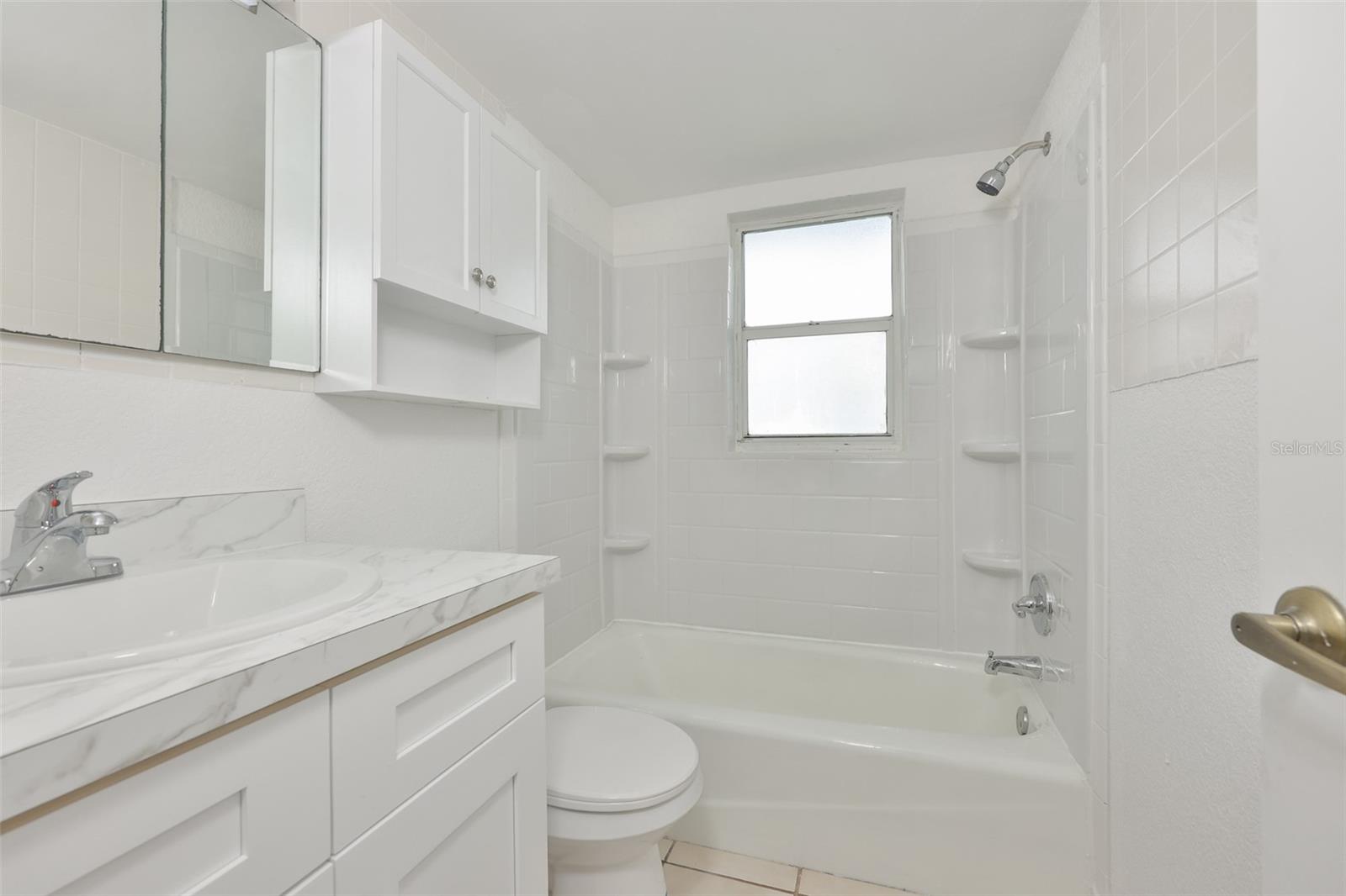 Image 11 of 19 For 4565 Duhme Road 106