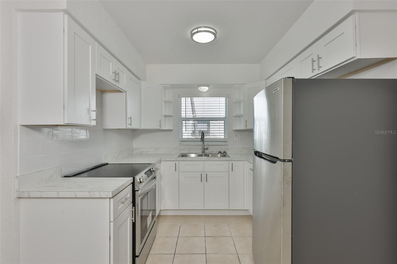 Image 9 of 19 For 4565 Duhme Road 106