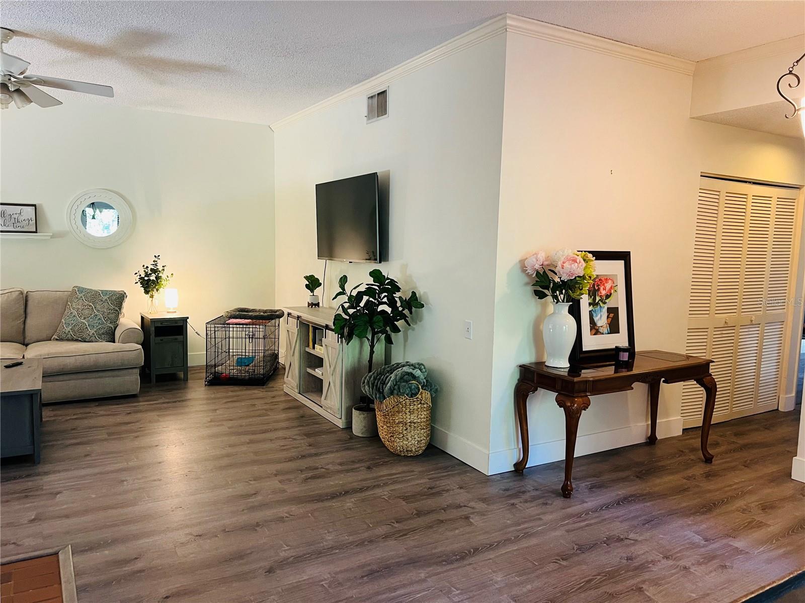 Image 5 of 34 For 1721 Lake Cypress Drive 2101