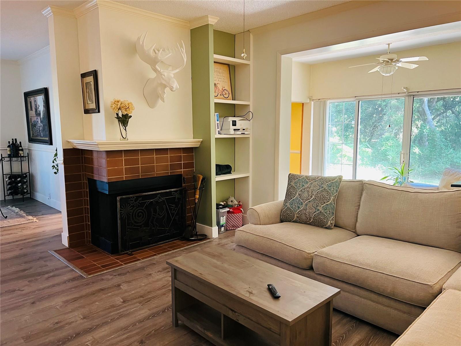 Image 8 of 34 For 1721 Lake Cypress Drive 2101