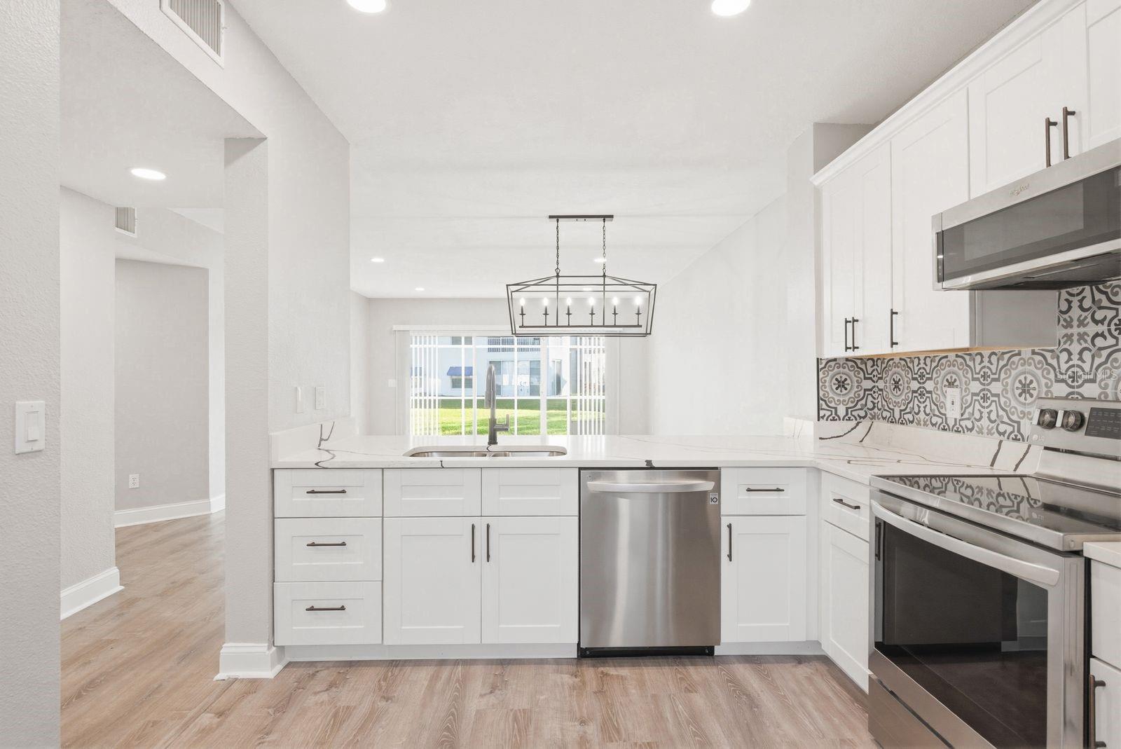 Image 22 of 59 For 11510 Shipwatch Drive 1372