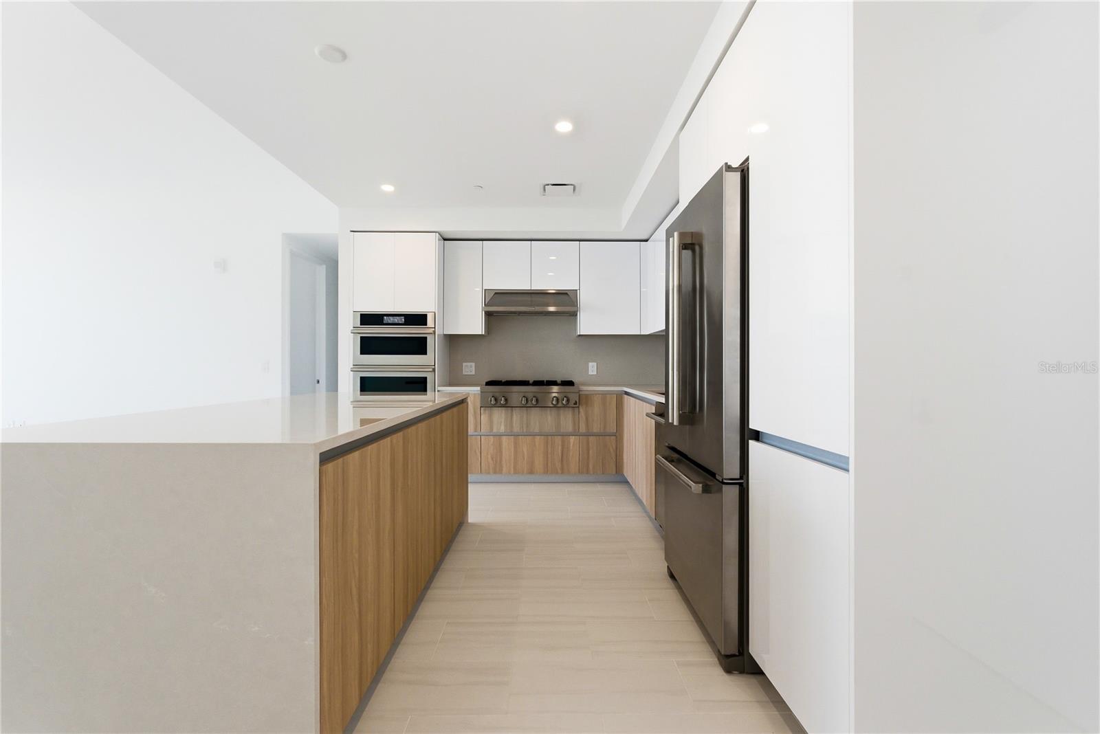 Image 10 of 35 For 400 Central Ave  3506