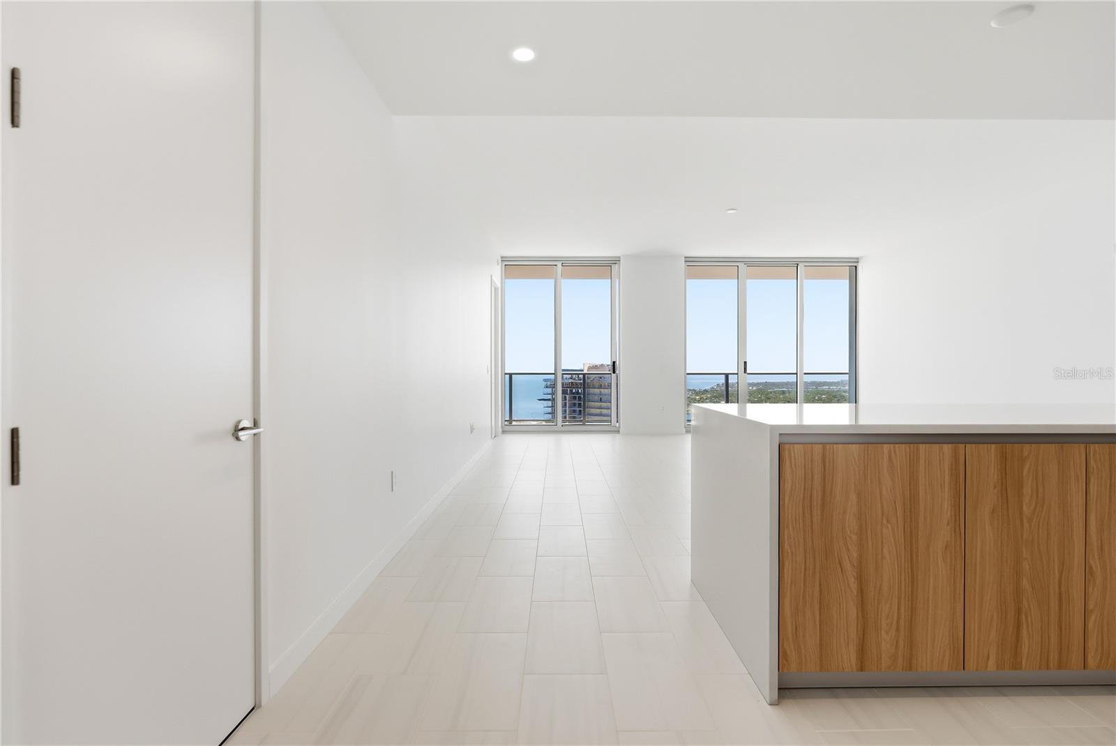 Image 11 of 35 For 400 Central Ave  3506