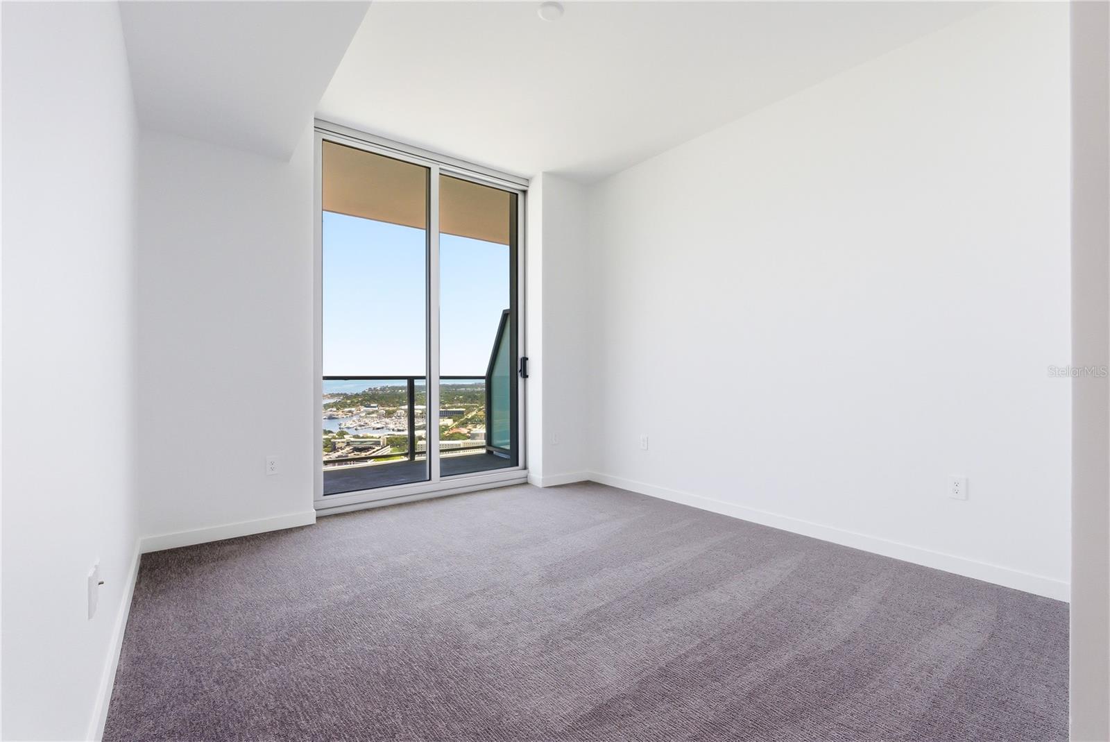 Image 18 of 35 For 400 Central Ave  3506