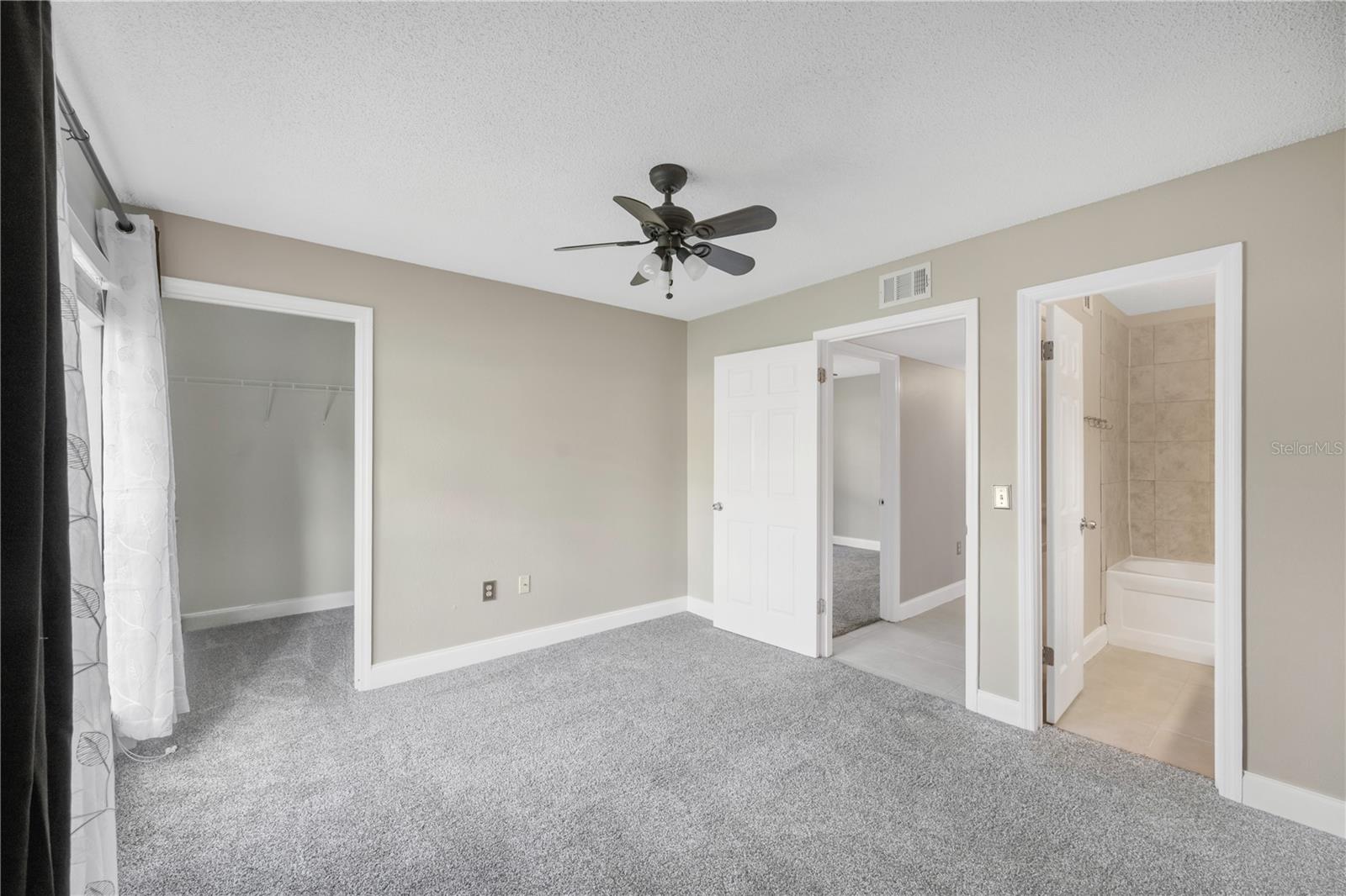 Image 14 of 28 For 9481 Highland Oak Drive 1112