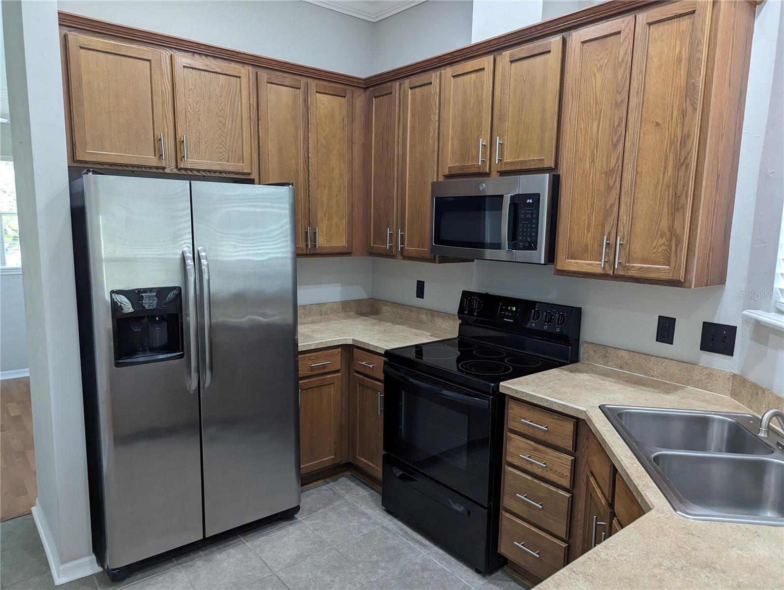 Image 10 of 40 For 8608-a 77th Avenue