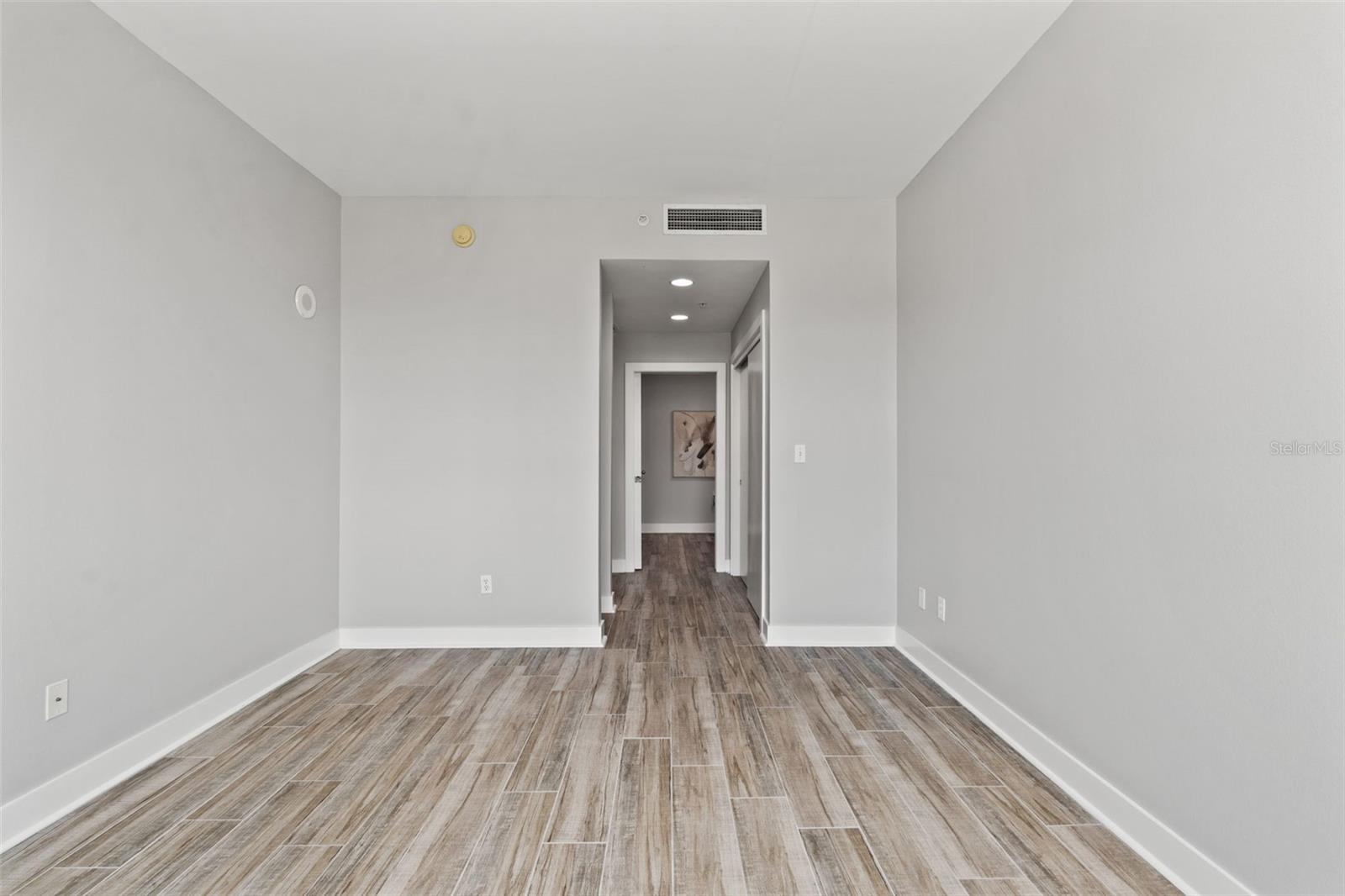 Image 15 of 47 For 1208 Kennedy Boulevard 1109