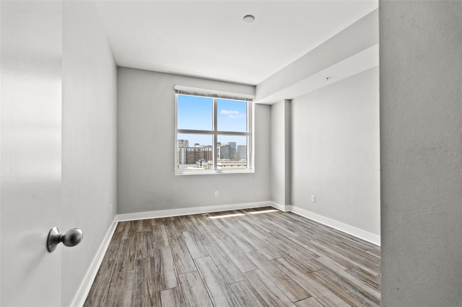 Image 18 of 47 For 1208 Kennedy Boulevard 1109