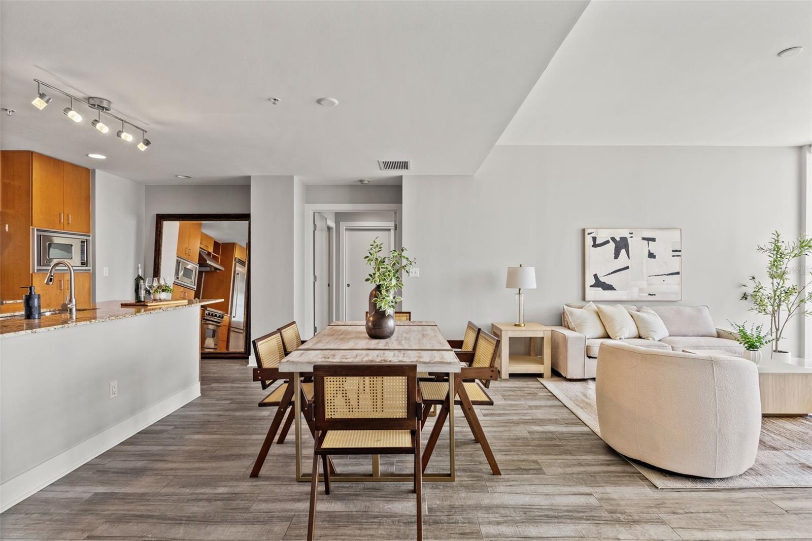 Image 5 of 47 For 1208 Kennedy Boulevard 1109