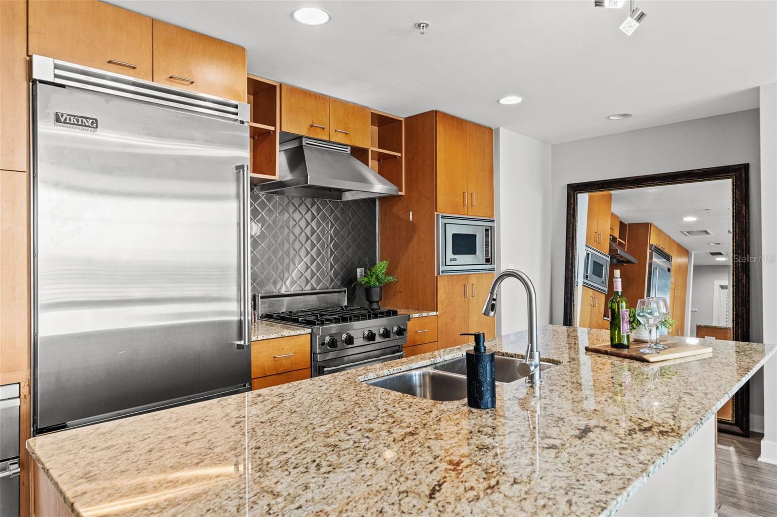 Image 9 of 47 For 1208 Kennedy Boulevard 1109