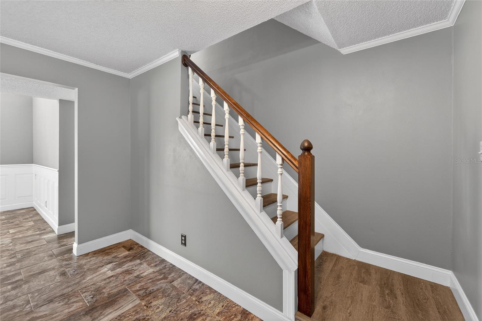 Image 28 of 66 For 601 Weathervane Court