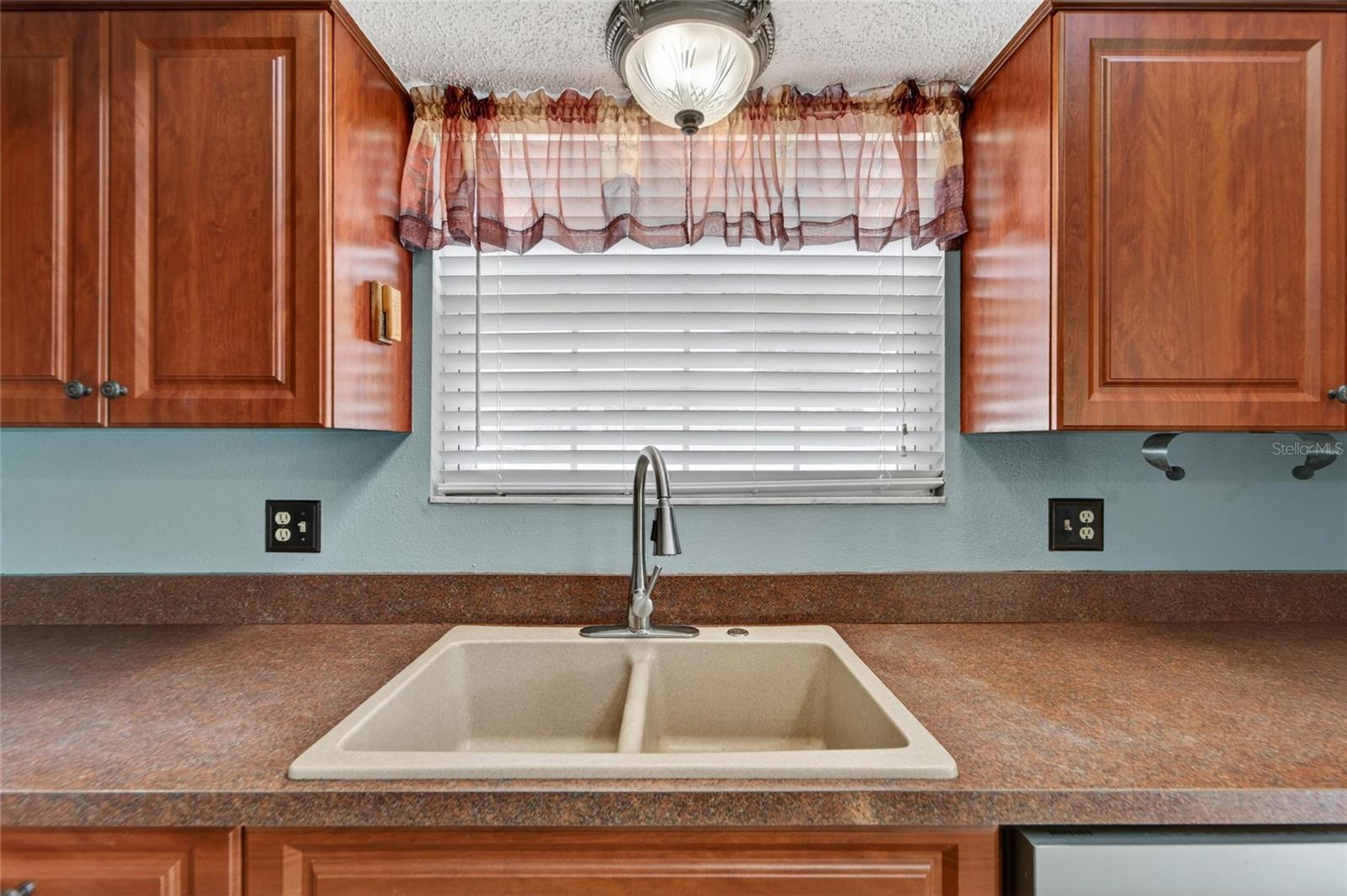 Image 36 of 66 For 601 Weathervane Court