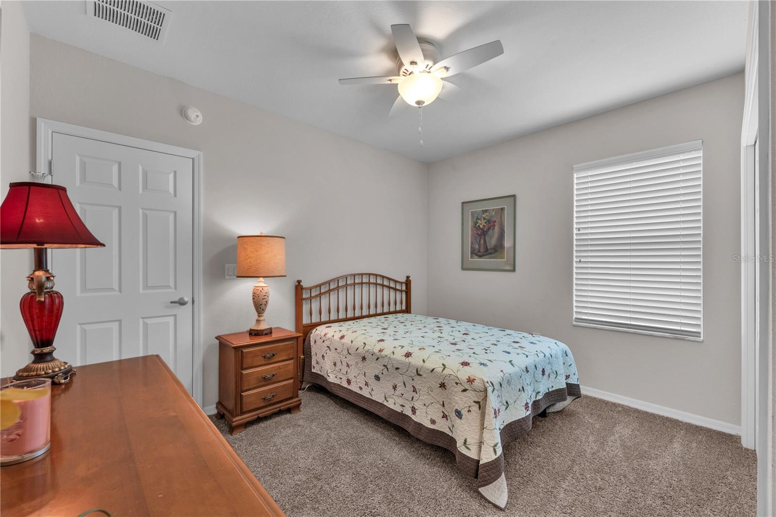 Image 18 of 34 For 5018 33rd Avenue E