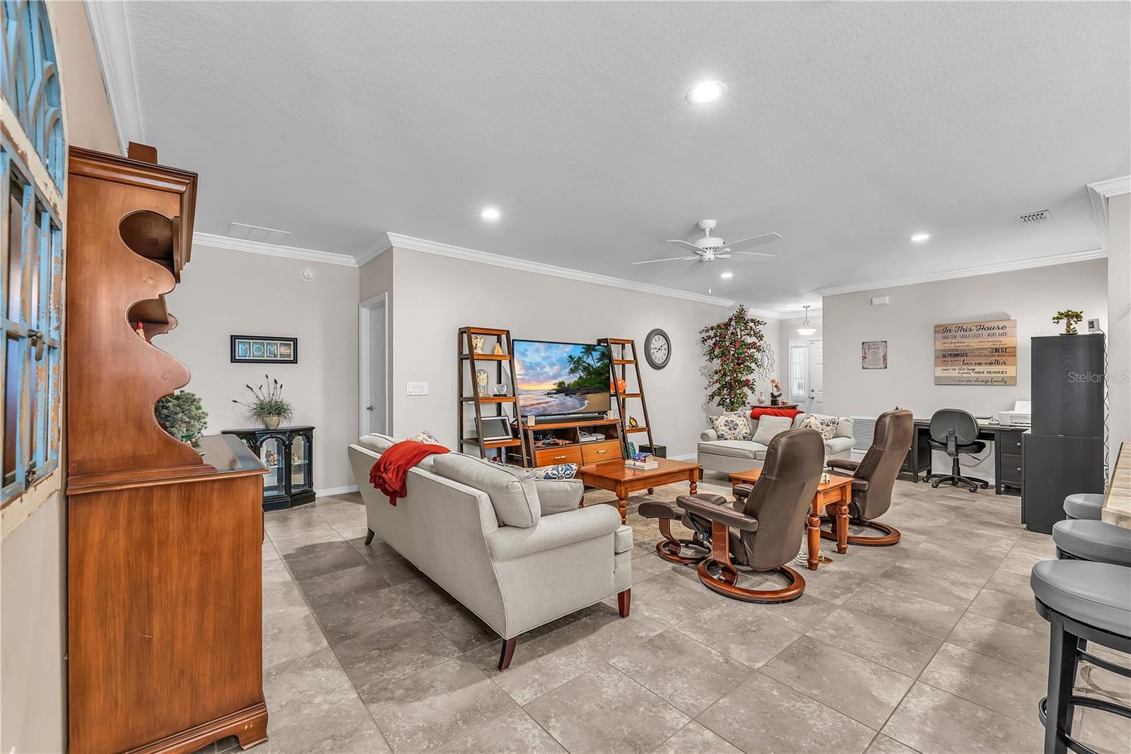 Image 6 of 34 For 5018 33rd Avenue E