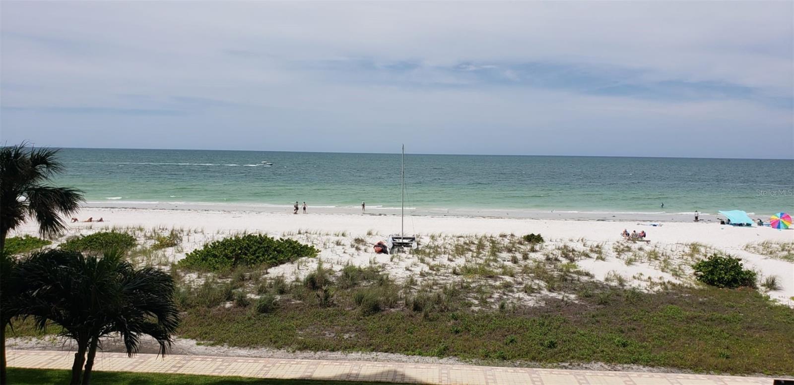 Image 16 of 45 For 880 Mandalay Avenue S205