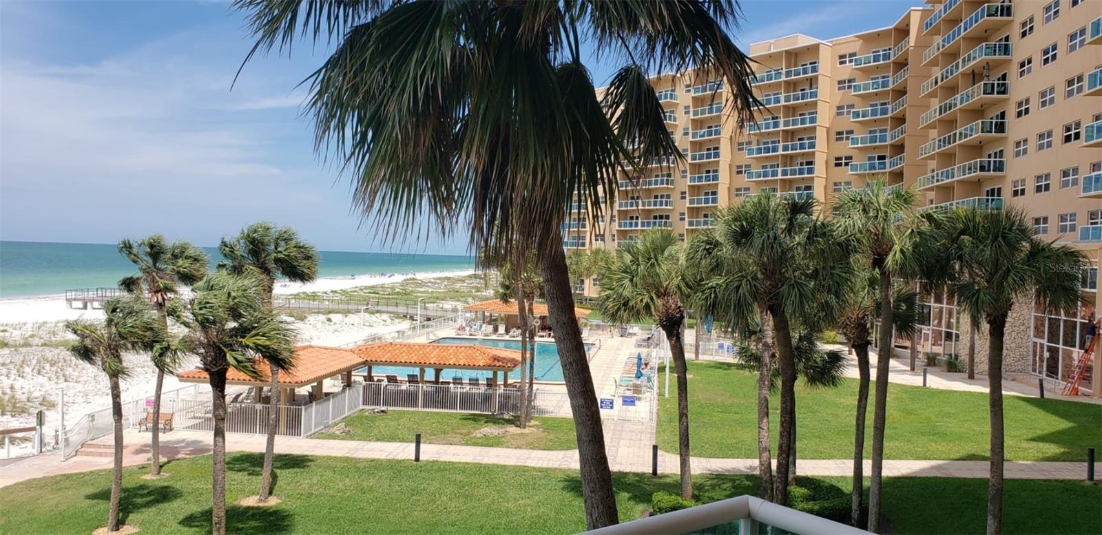 Image 18 of 45 For 880 Mandalay Avenue S205