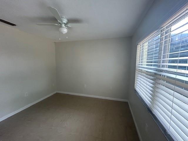 Image 16 of 35 For 6427 109th Avenue N