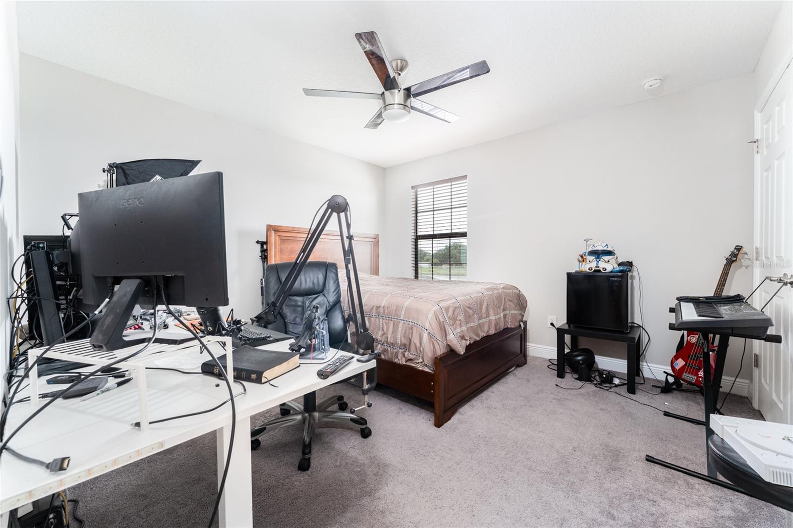 Image 29 of 49 For 14403 Woodland Spur Dr