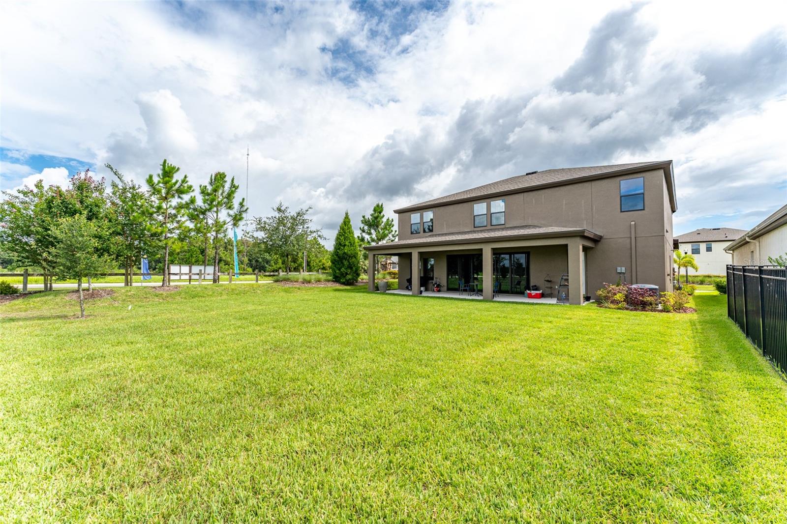 Image 40 of 49 For 14403 Woodland Spur Dr