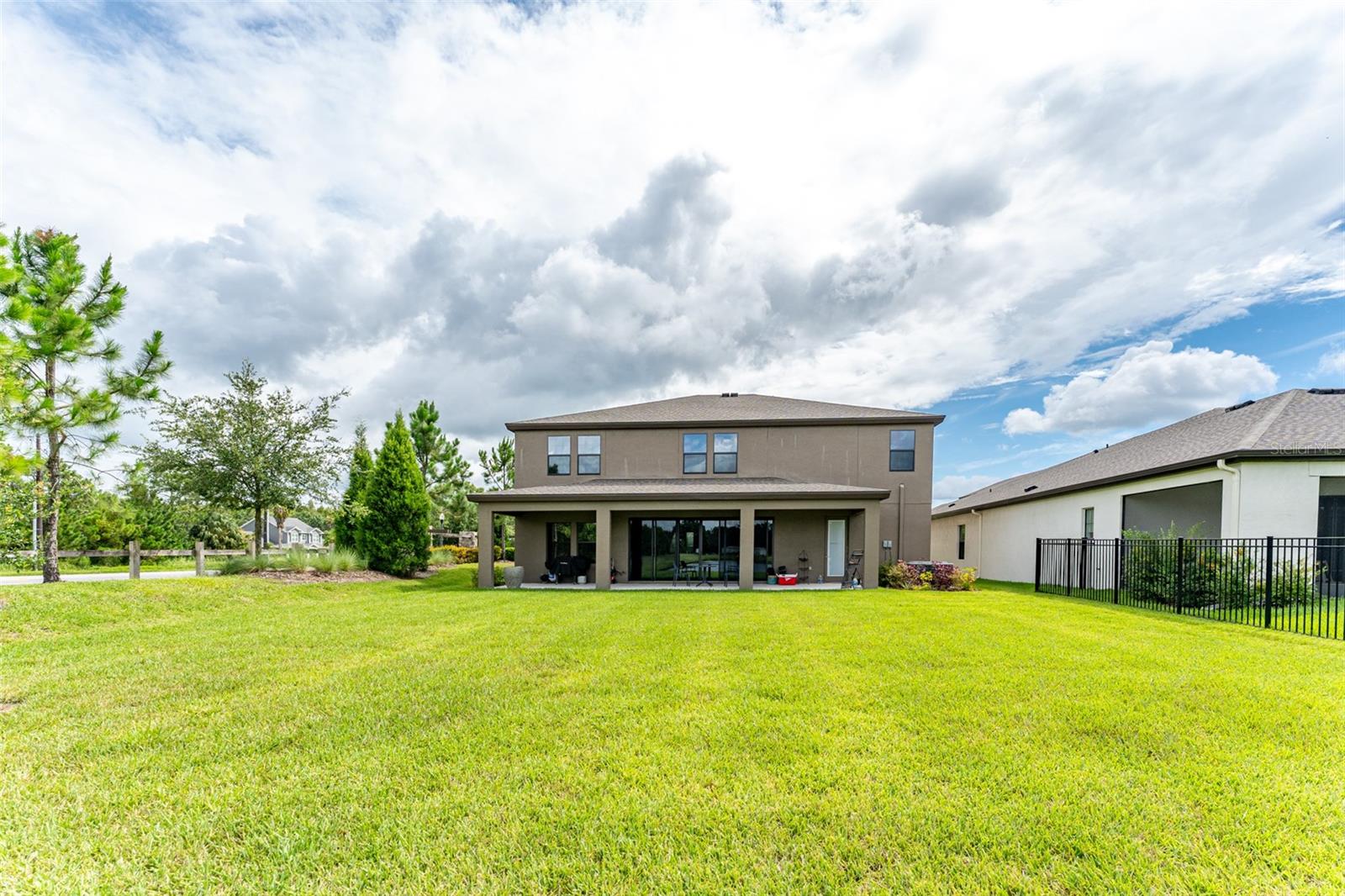 Image 41 of 49 For 14403 Woodland Spur Dr