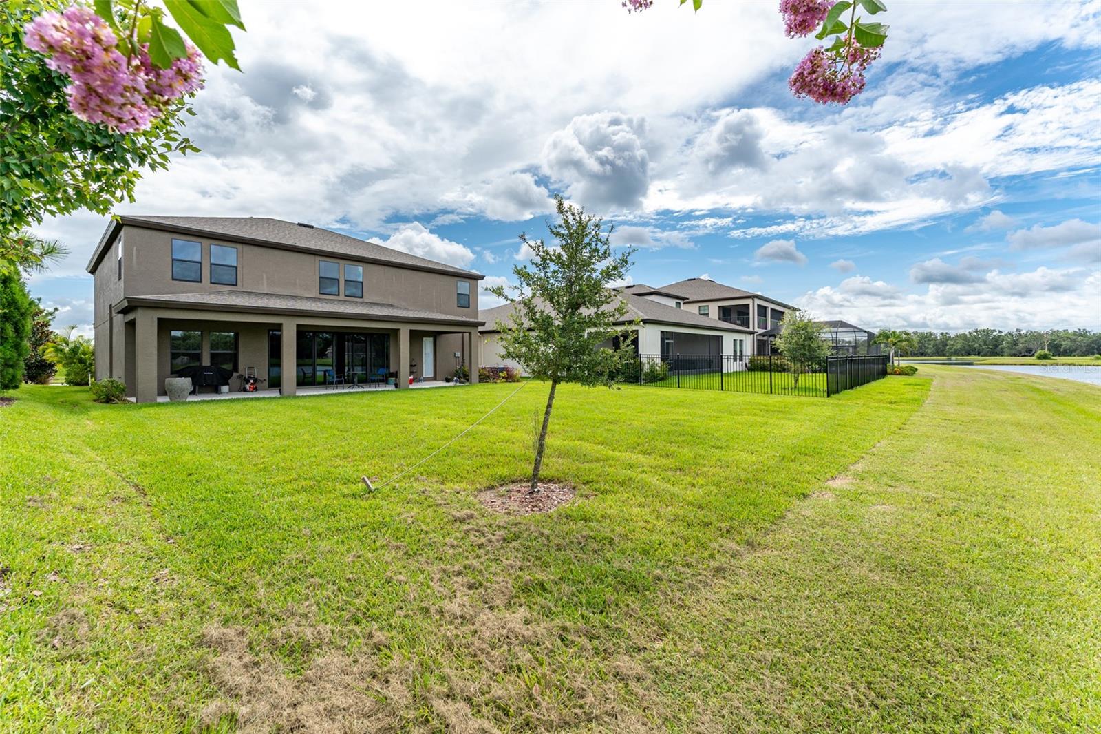 Image 42 of 49 For 14403 Woodland Spur Dr