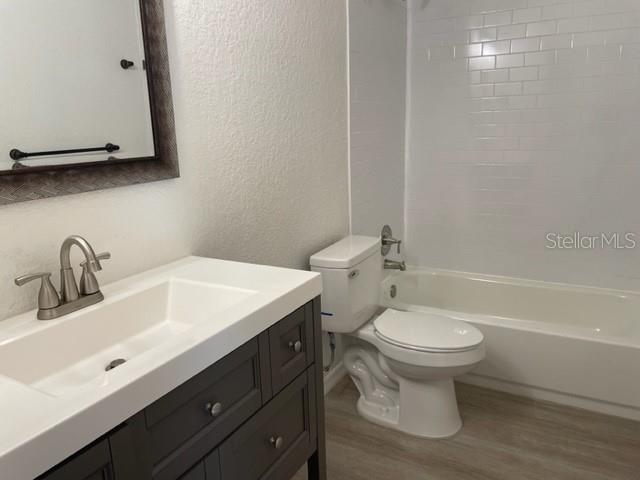 Image 17 of 19 For 1482 Cleveland Street