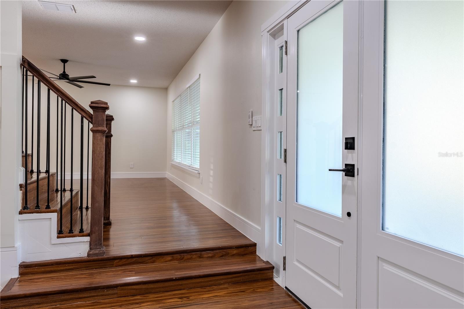 Image 23 of 72 For 226 Willowick Avenue