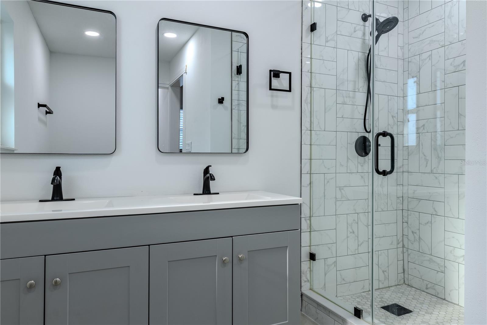 Image 30 of 72 For 226 Willowick Avenue