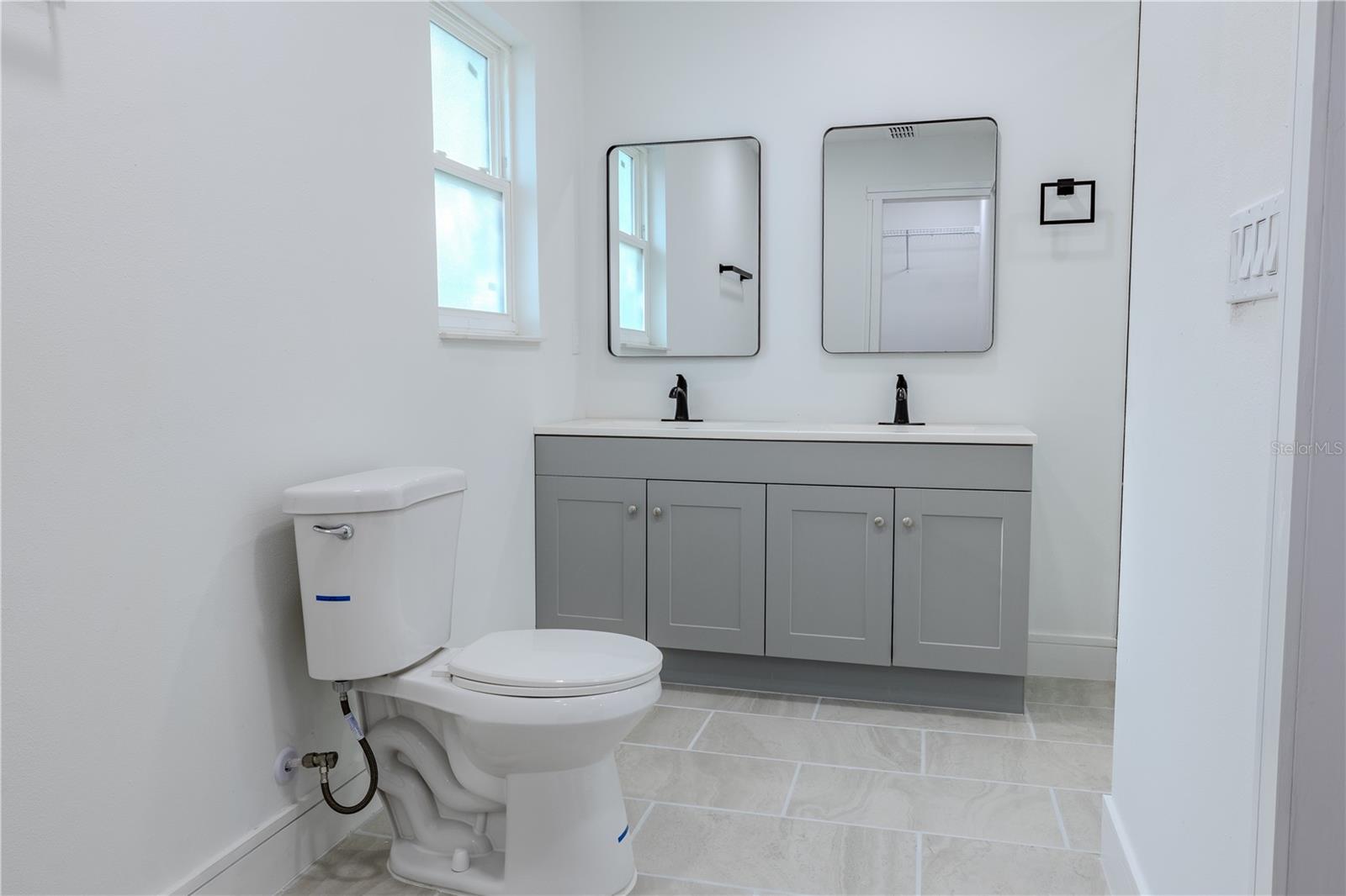 Image 31 of 72 For 226 Willowick Avenue