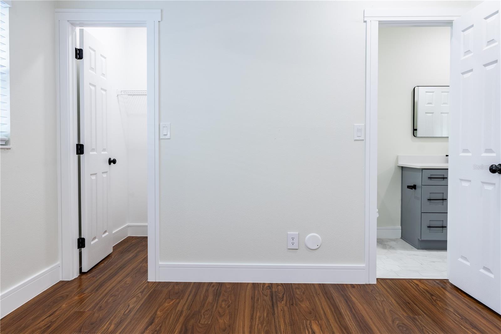 Image 37 of 72 For 226 Willowick Avenue