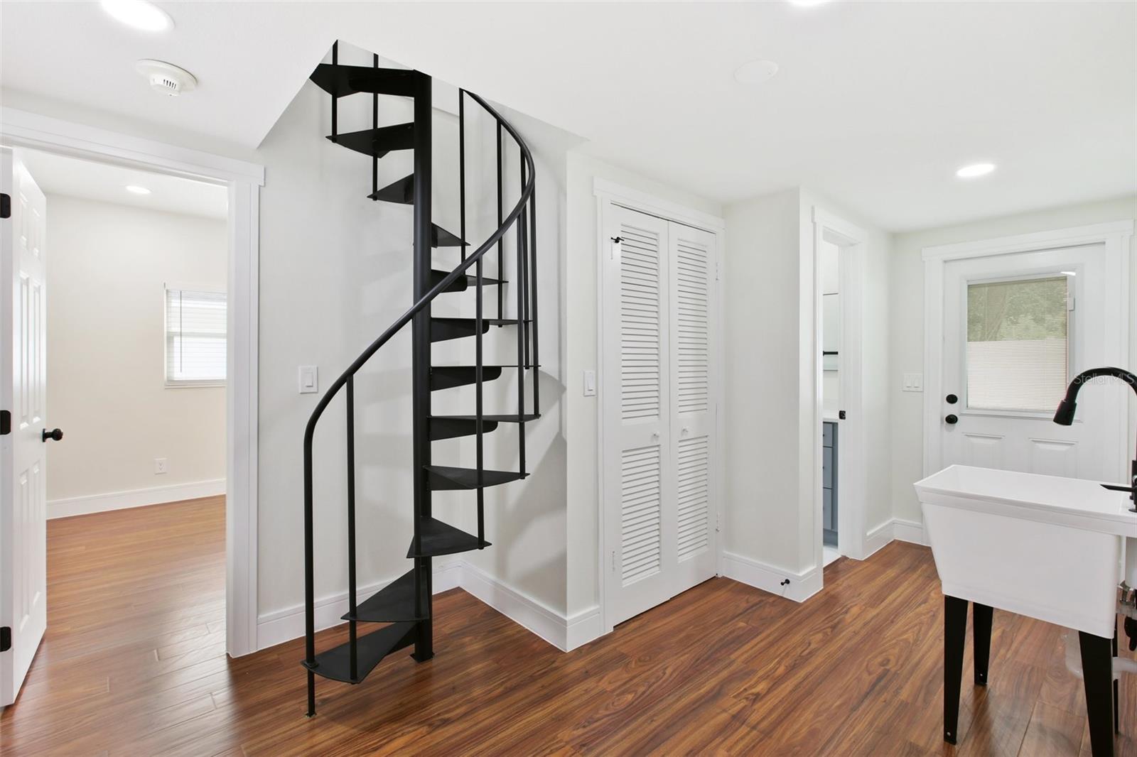 Image 63 of 72 For 226 Willowick Avenue