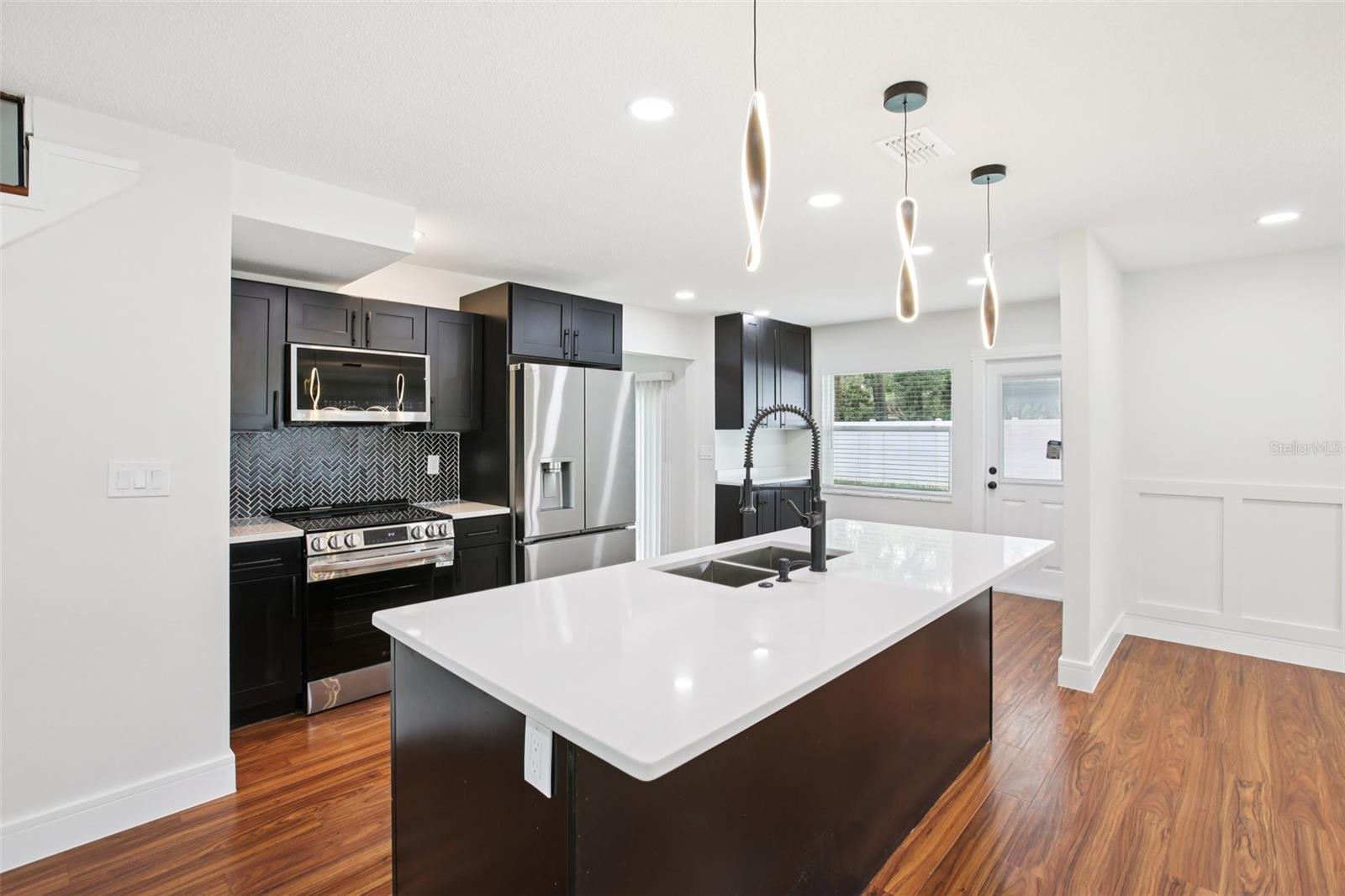 Image 64 of 72 For 226 Willowick Avenue