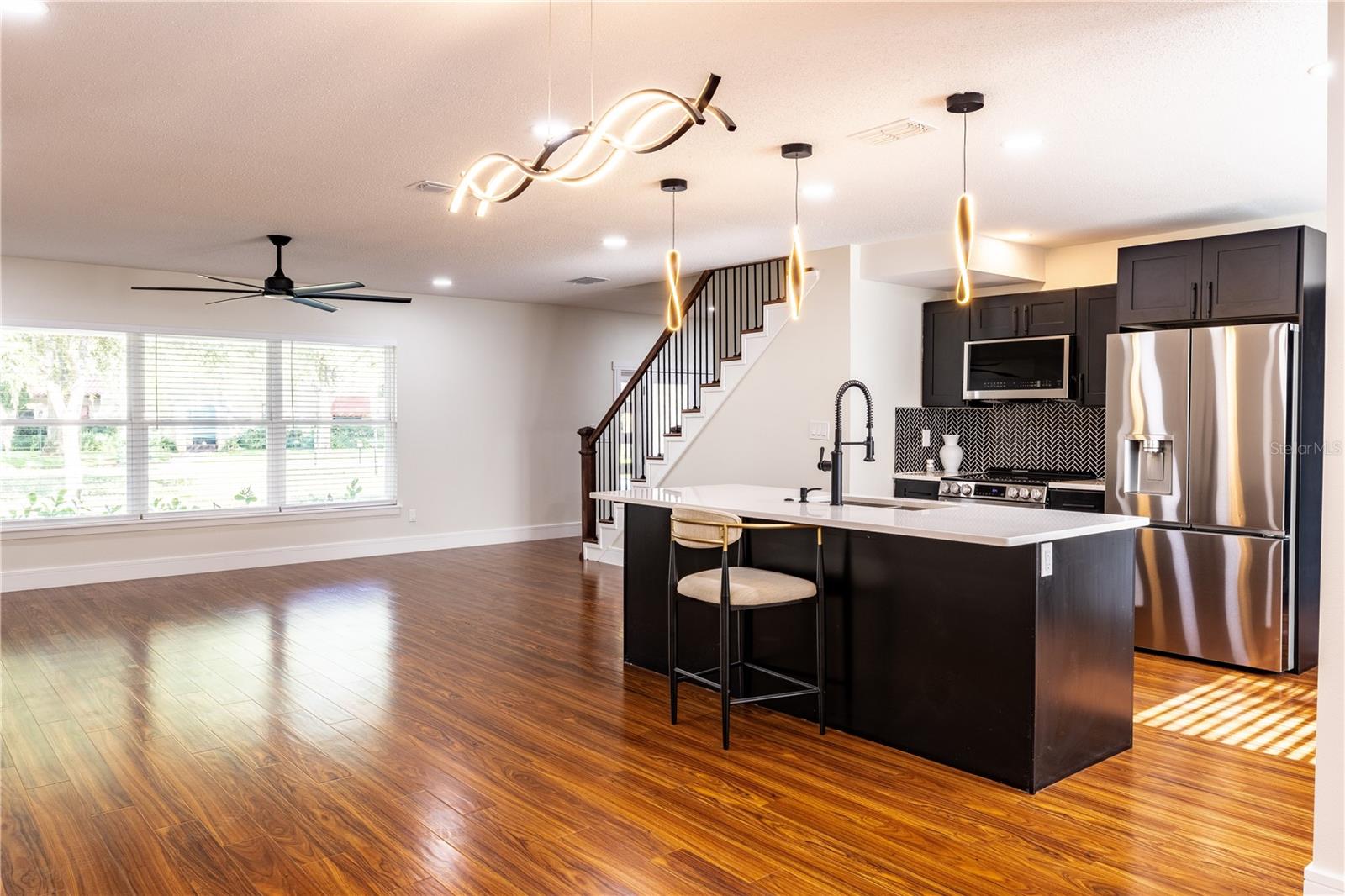 Image 9 of 72 For 226 Willowick Avenue