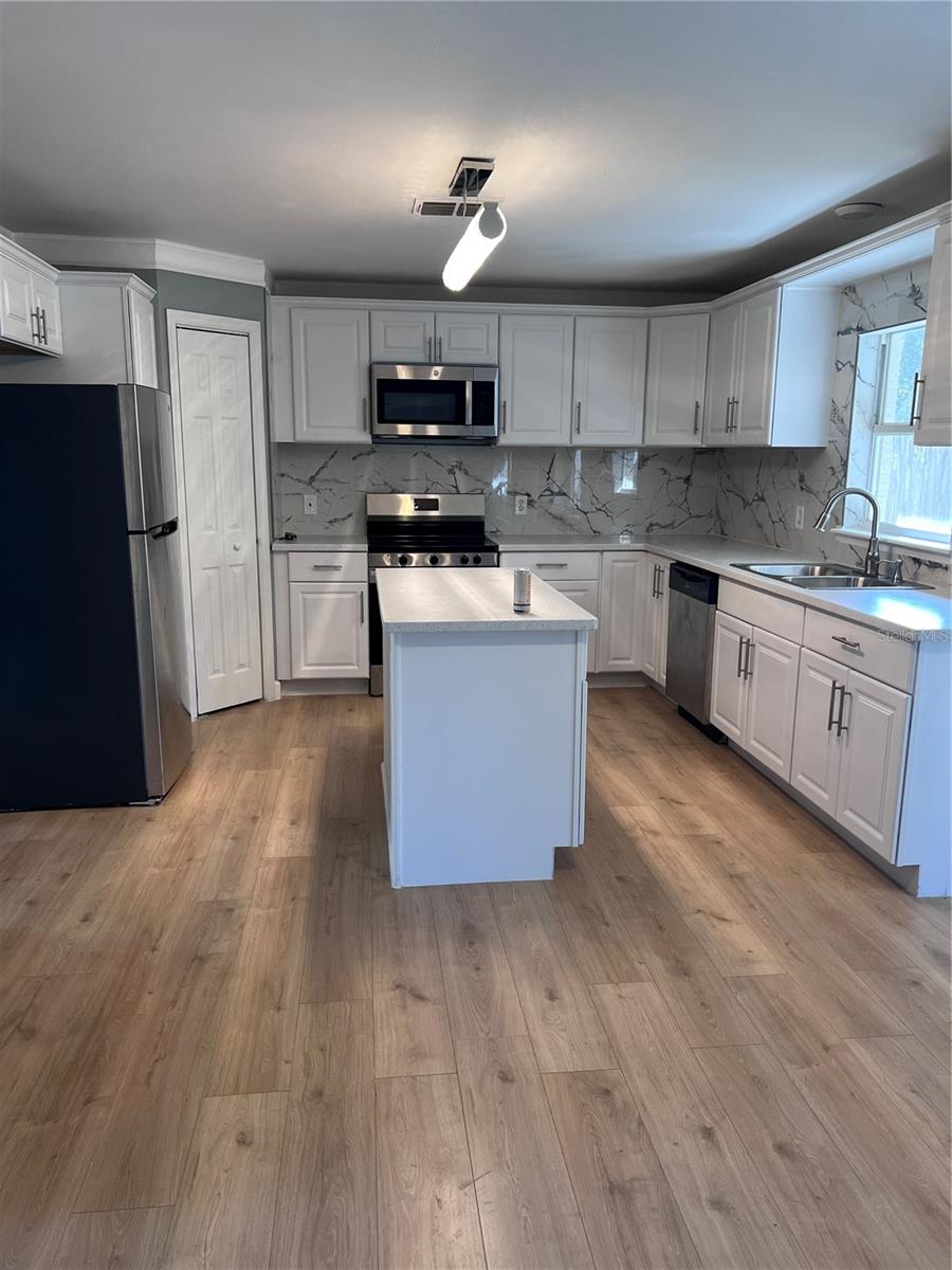 Image 8 of 28 For 5410 Treig Lane