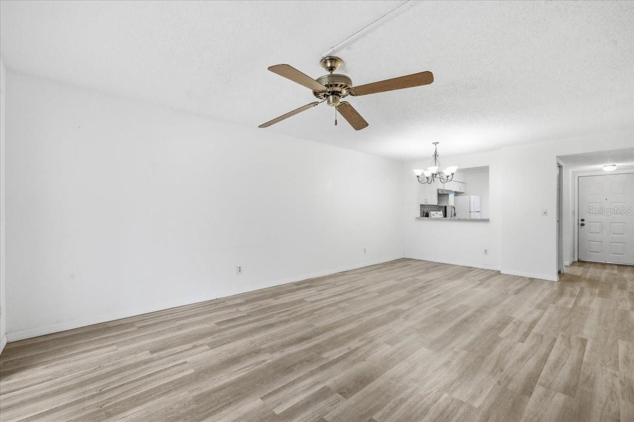 Image 12 of 38 For 3399 Mermoor Drive 101