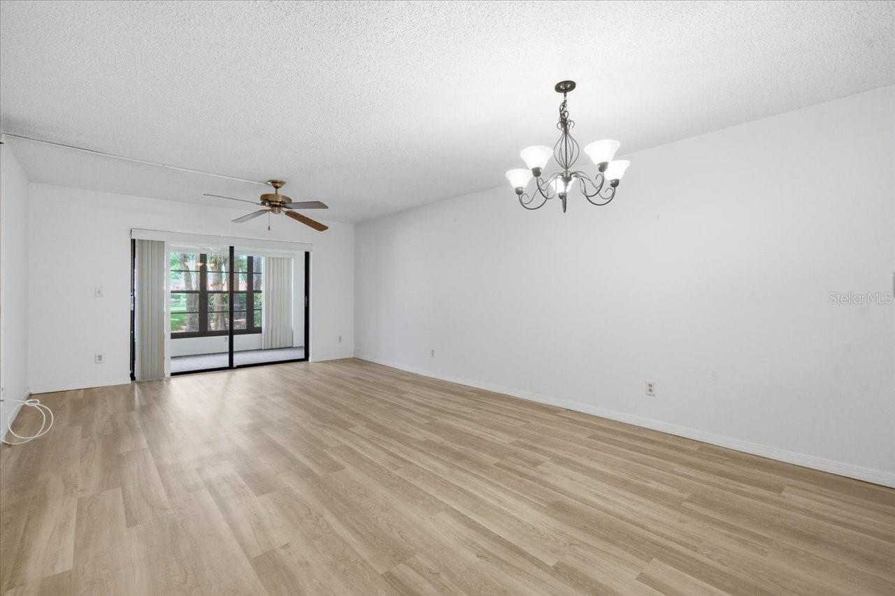 Image 14 of 38 For 3399 Mermoor Drive 101