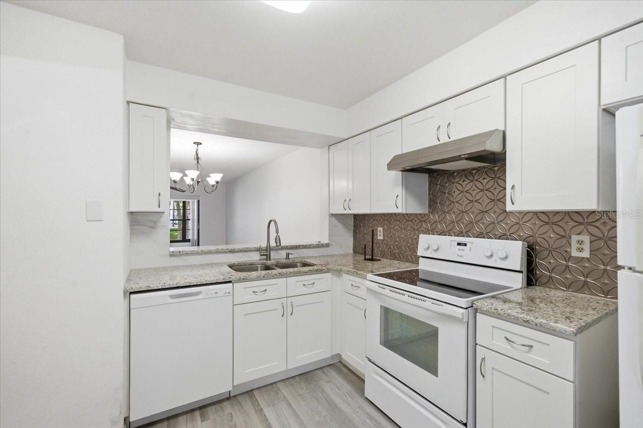 Image 8 of 38 For 3399 Mermoor Drive 101