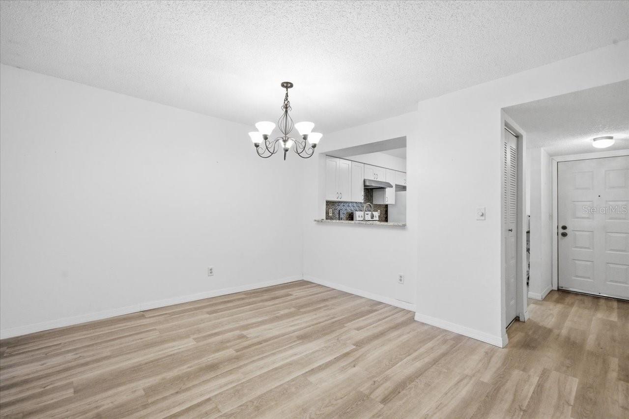 Image 9 of 38 For 3399 Mermoor Drive 101