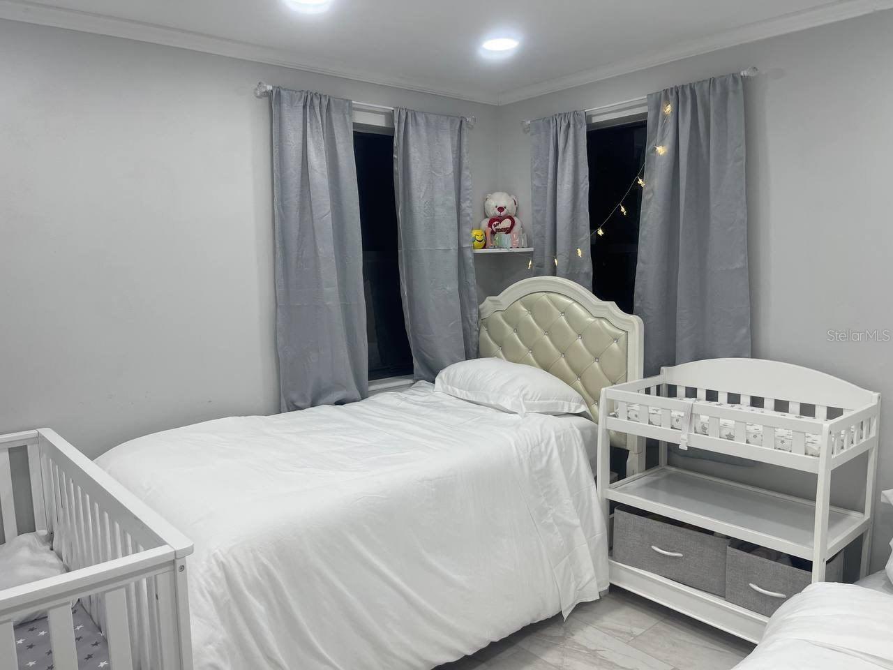 Image 4 of 7 For 180 Citra Street