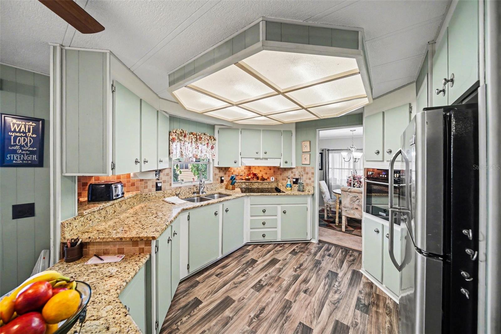 Image 11 of 33 For 12501 Ulmerton Road 33