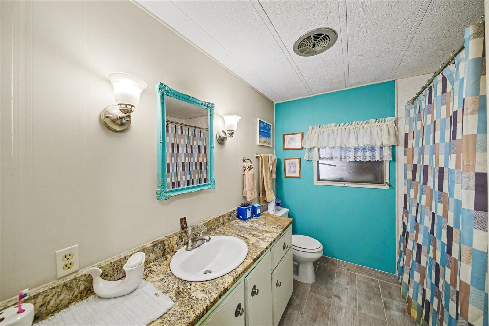 Image 14 of 33 For 12501 Ulmerton Road 33