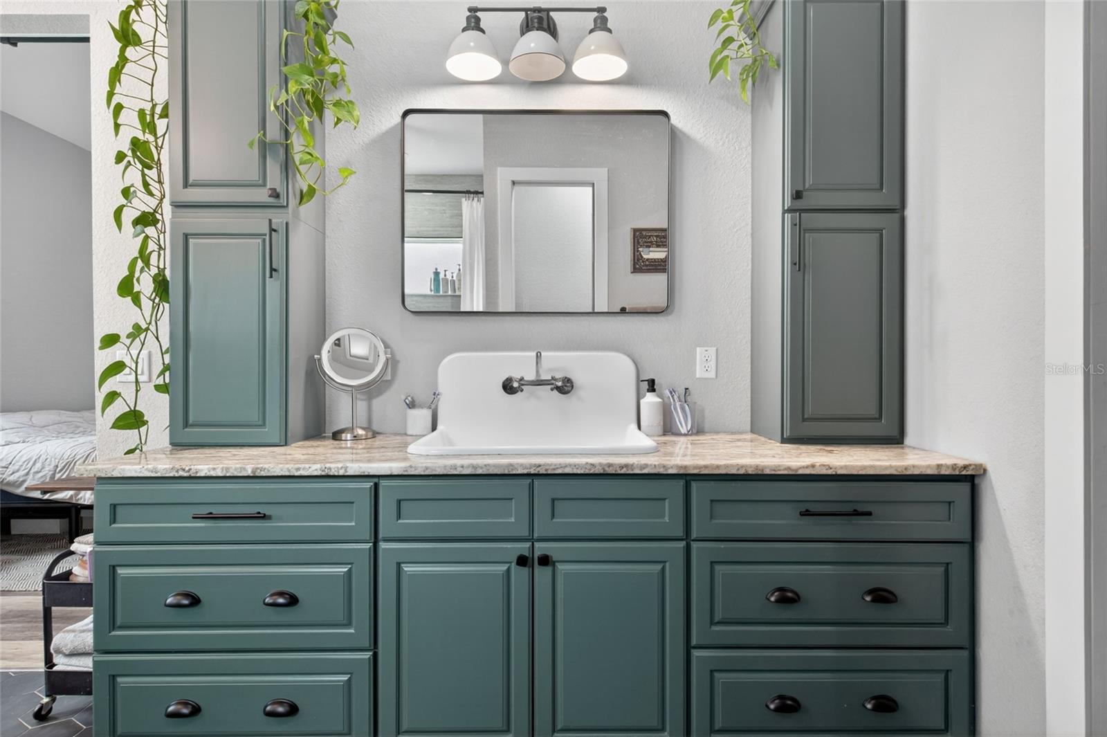 Image 39 of 68 For 2851 Bruton Road