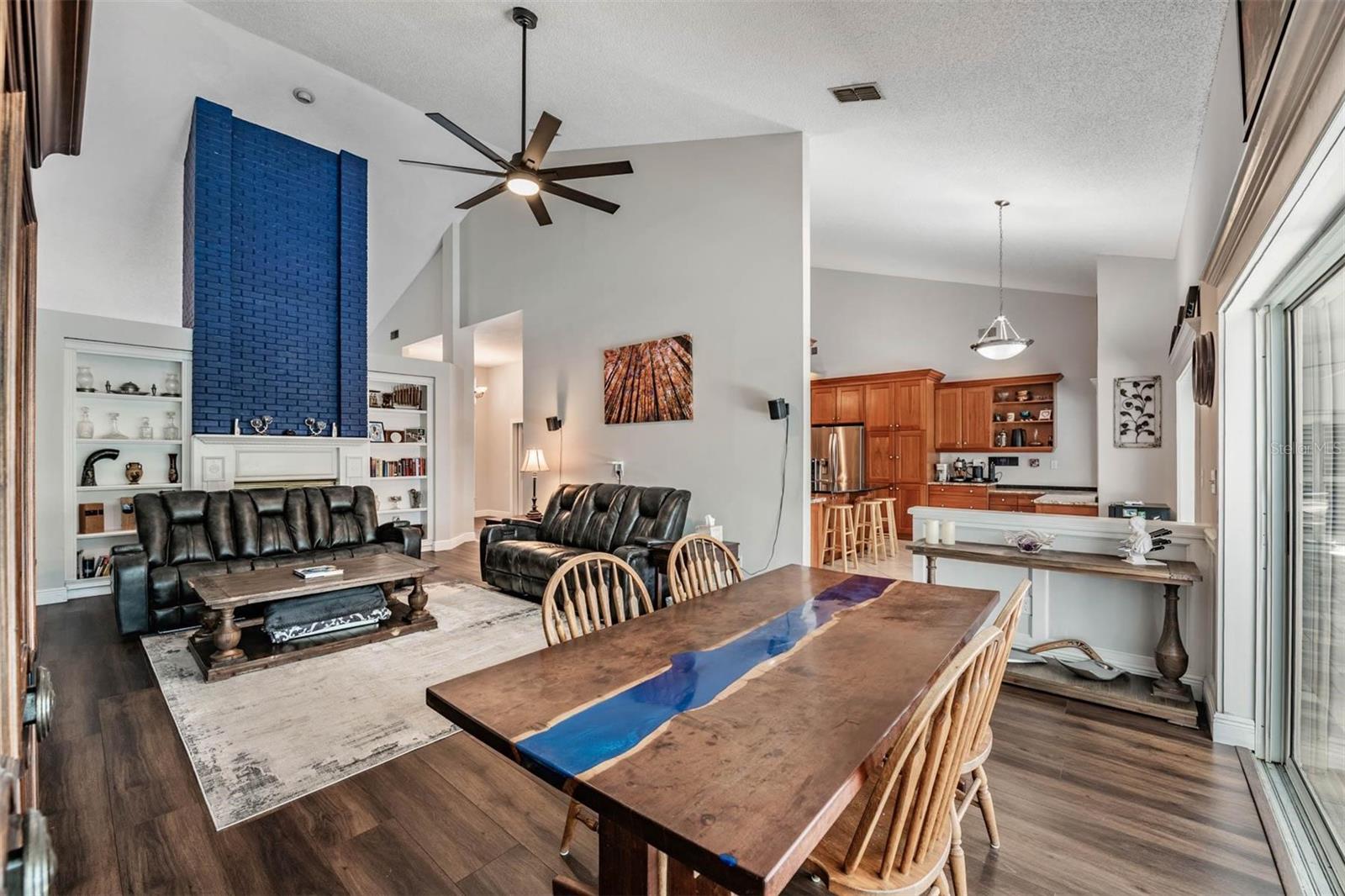 Image 11 of 45 For 2542 Mason Oaks Drive