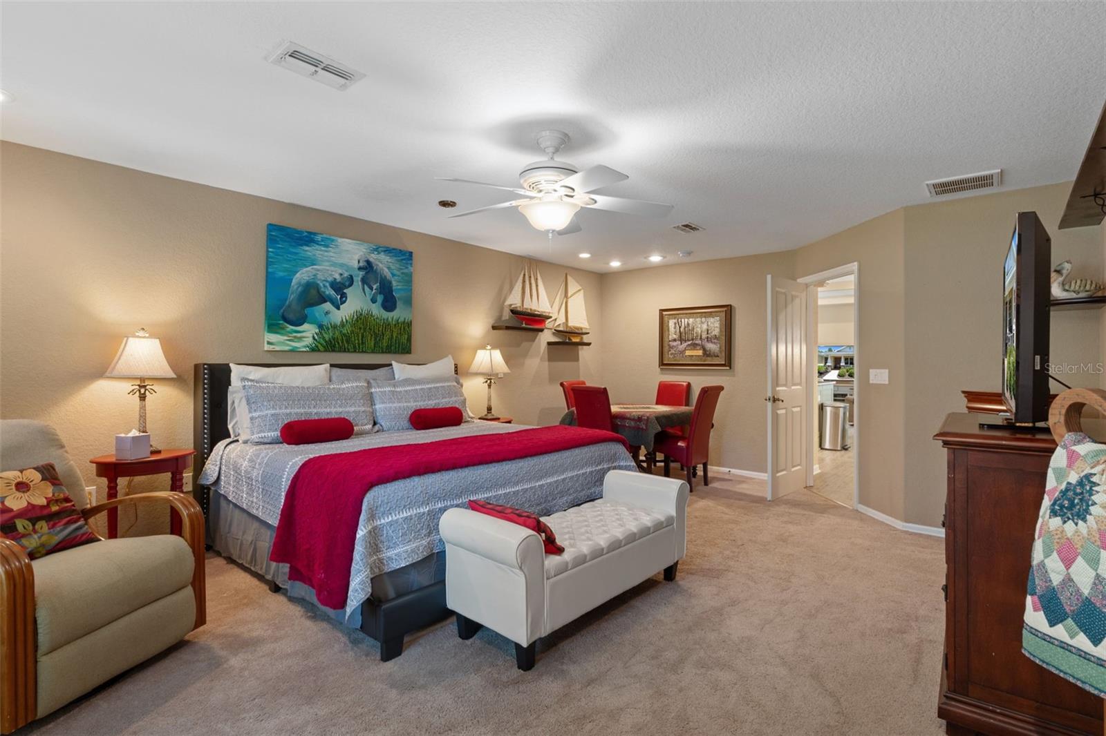 Image 38 of 75 For 102 Whitewood Street